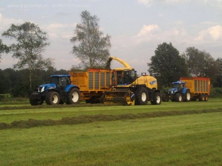 605501-8360-en-4635-new-holland.jpg