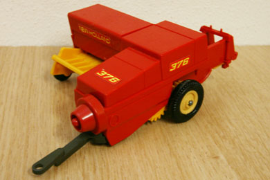 new holland 376 britains.jpg